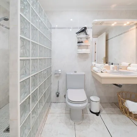 Golf Y Mar A 公寓式酒店 科斯塔特吉塞